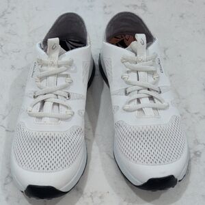 On Running Men's White Athletic Shoes